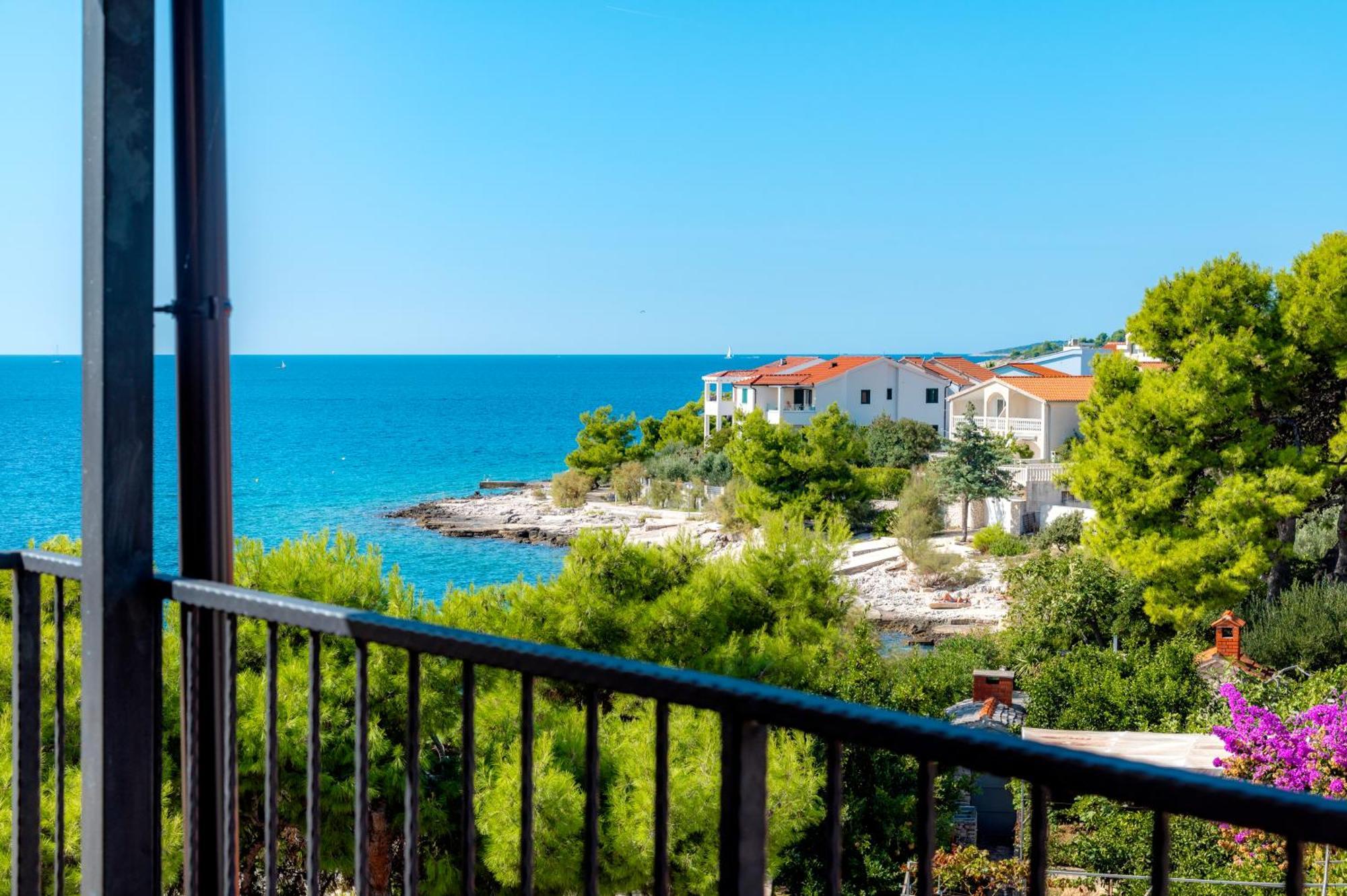 Apartments Rogoznicka Oaza Rogoznica  Exterior photo