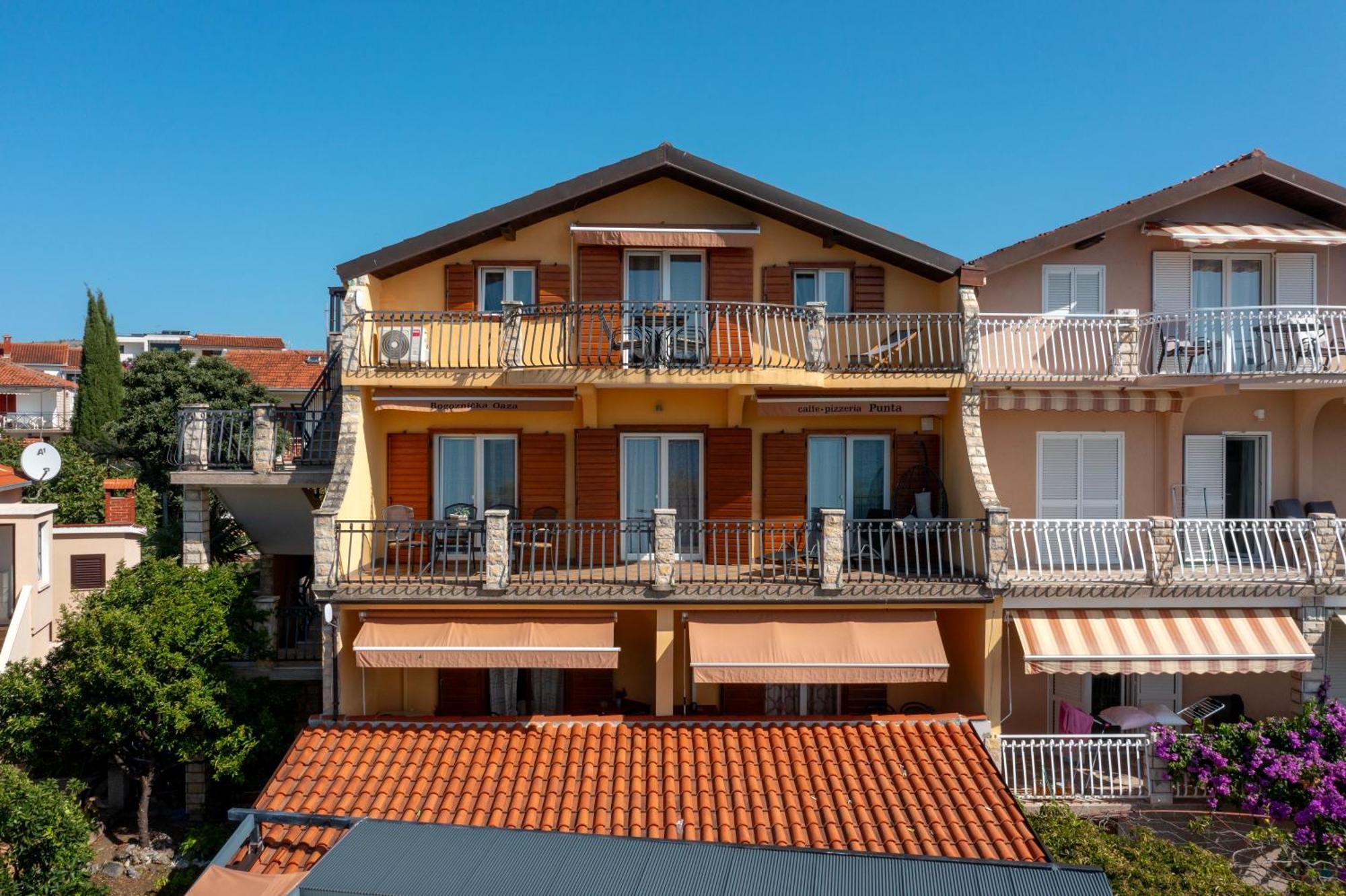 Apartments Rogoznicka Oaza Rogoznica  Exterior photo